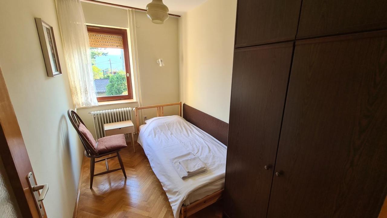 Apartment Ajdna Zirovnica Eksteriør billede
